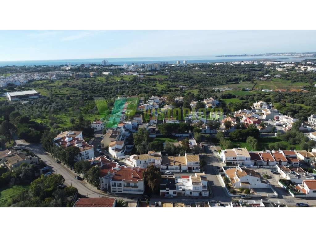 Casa térrea com 4 quartos situada na Bemposta, Portimão-22