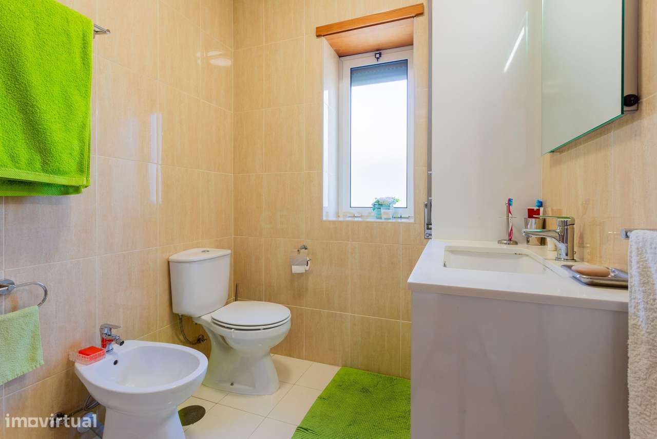 Moradia T4 de Luxo - Câstelo da Maia-12