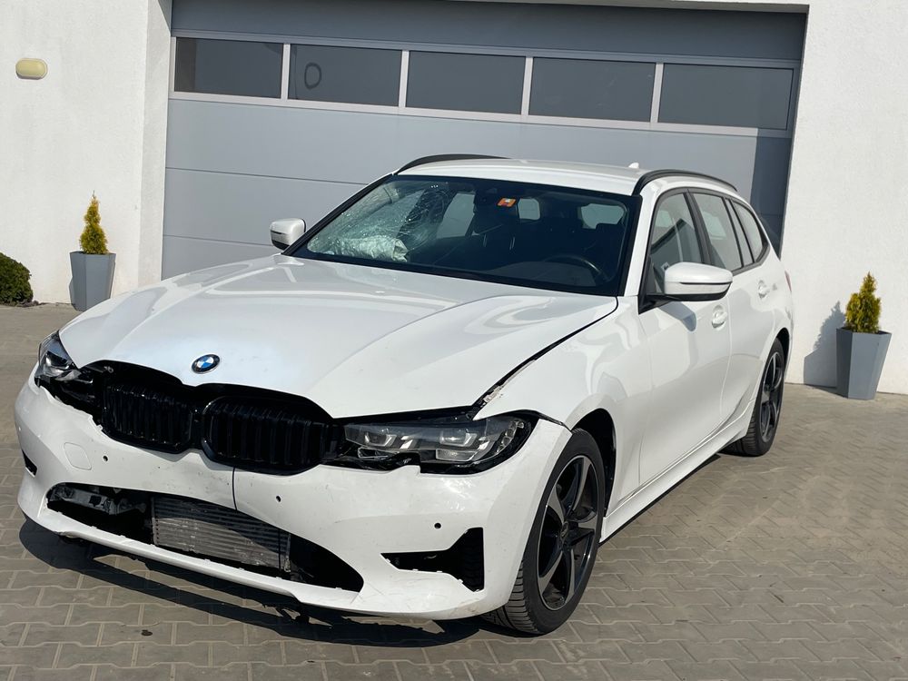 BMW 3 Series G20/G21 318i Sport 2022