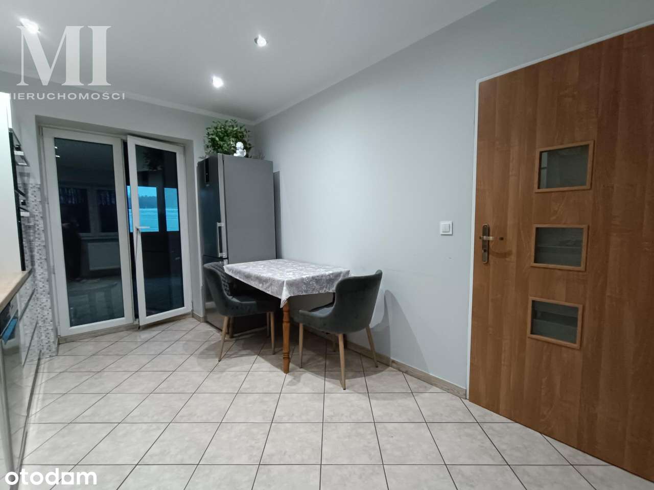 Dom  na sprzedaż  pow. Konin, duża działka-4