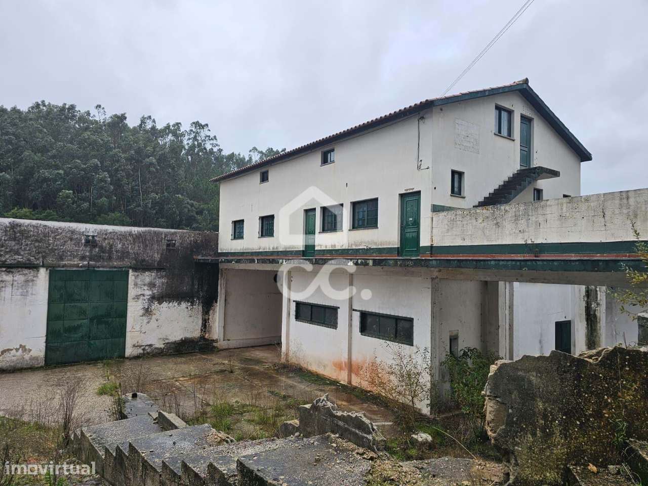 Armazem em Alvaiazere ( antigo lagar) - Grande imagem: 2/14