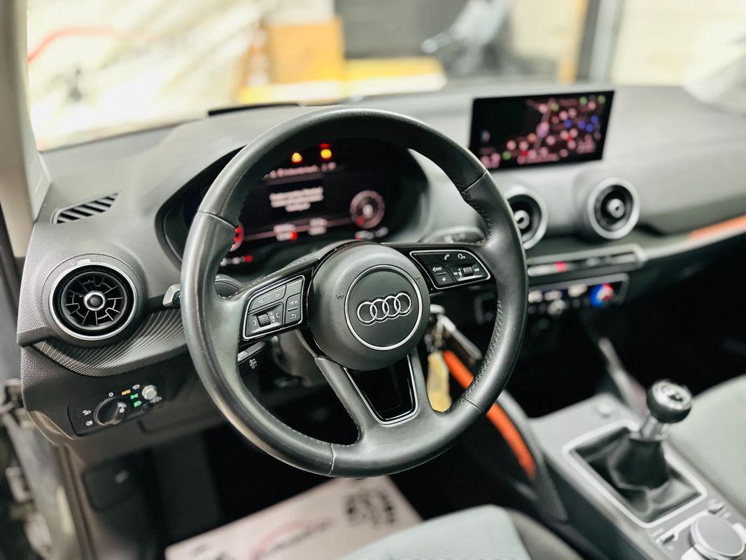 Audi Q2 35 TDI Design - 23