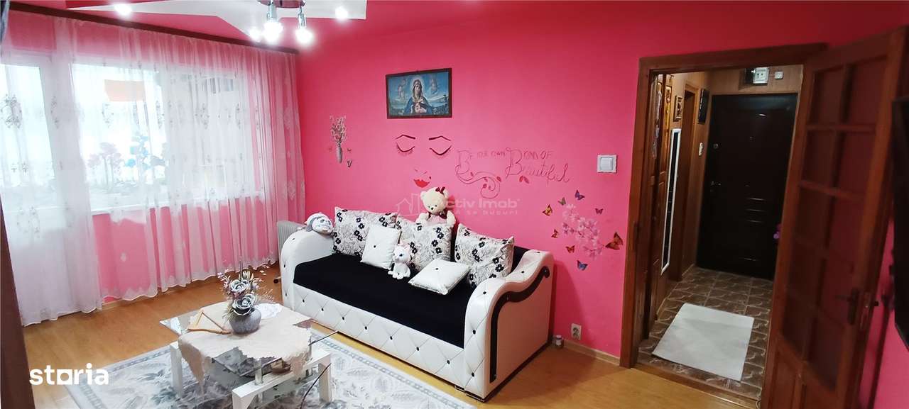 Apartament 2 Cam. Semidecomandate – Moldova NouaCS - Imagine principală: 3/16