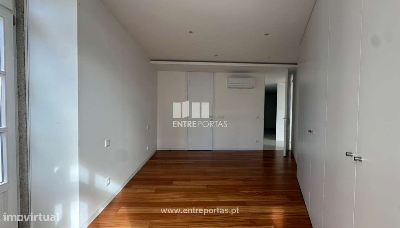 (Arrendar) Apartamento T2 Novo, Centro da Cidade, Viana do Castelo - Grande imagem: 4/23