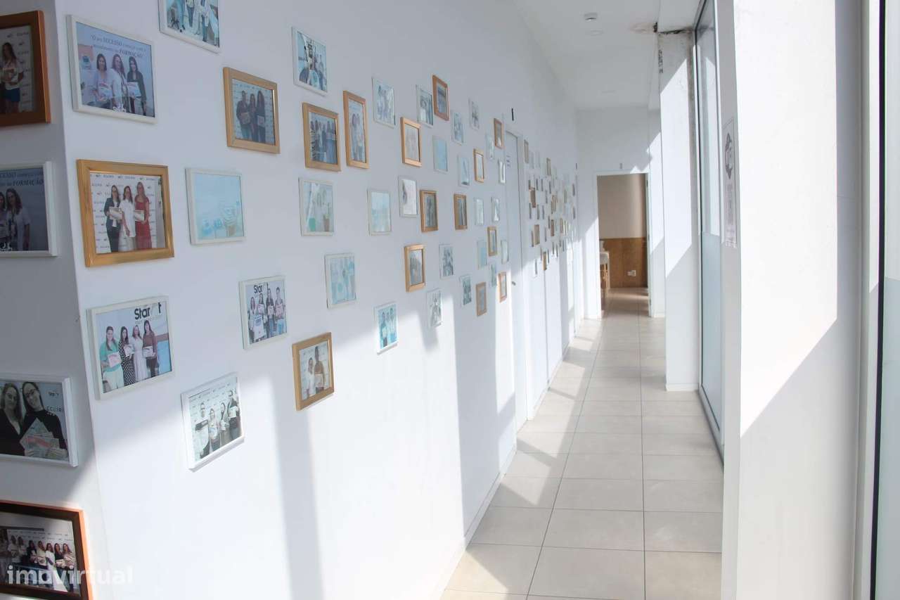 Armazém Industrial com Excelente Localização em Braga-17