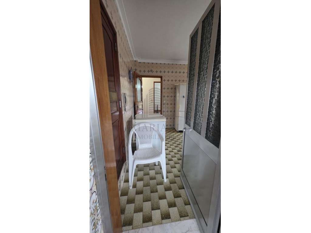 **Moradia de 4 frentes em Arcozelo - Oportunidade Única! **-22