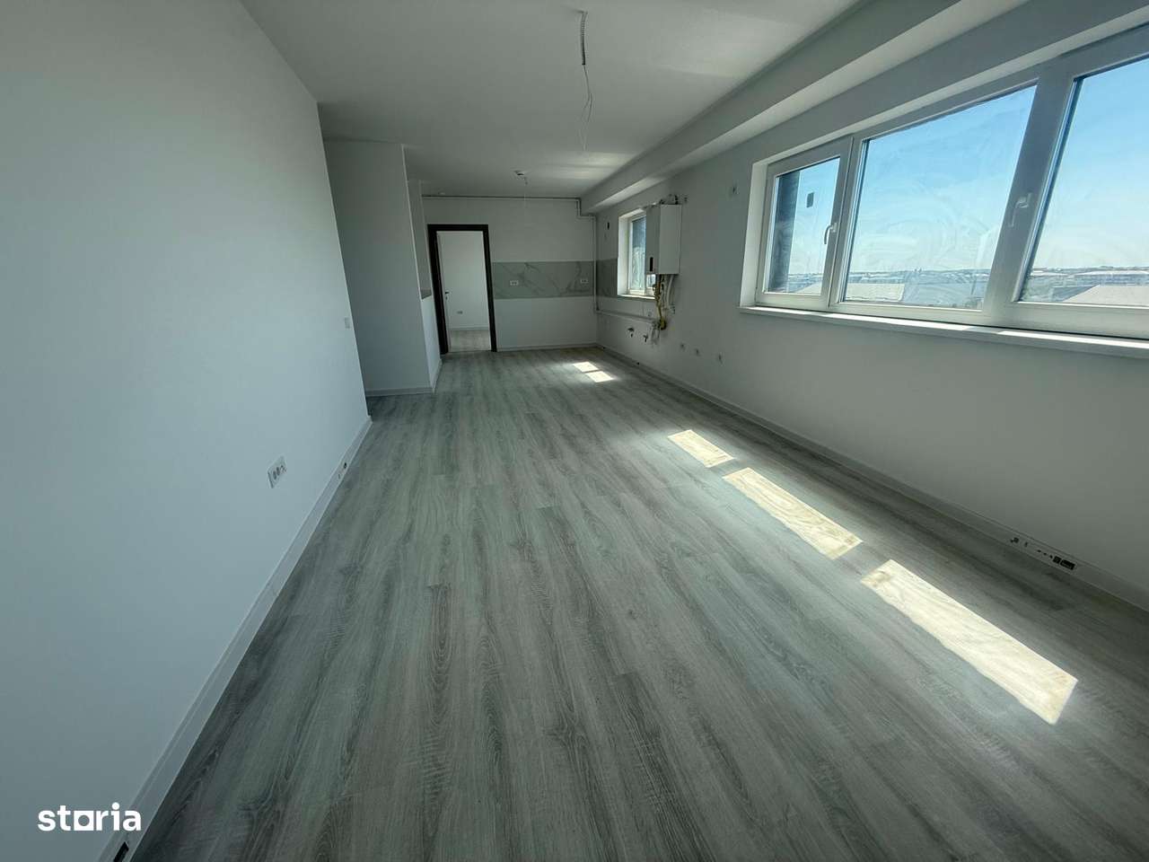 Apartament 3 camere           Bragadiru                    Safirului - Imagine principală: 4/10