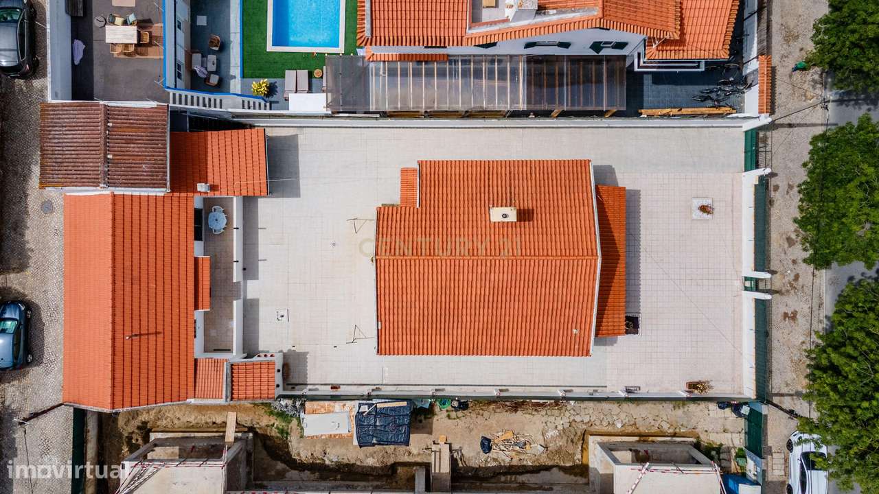 Propriedade na Costa da Caparica com duas moradias T3 independentes.-41