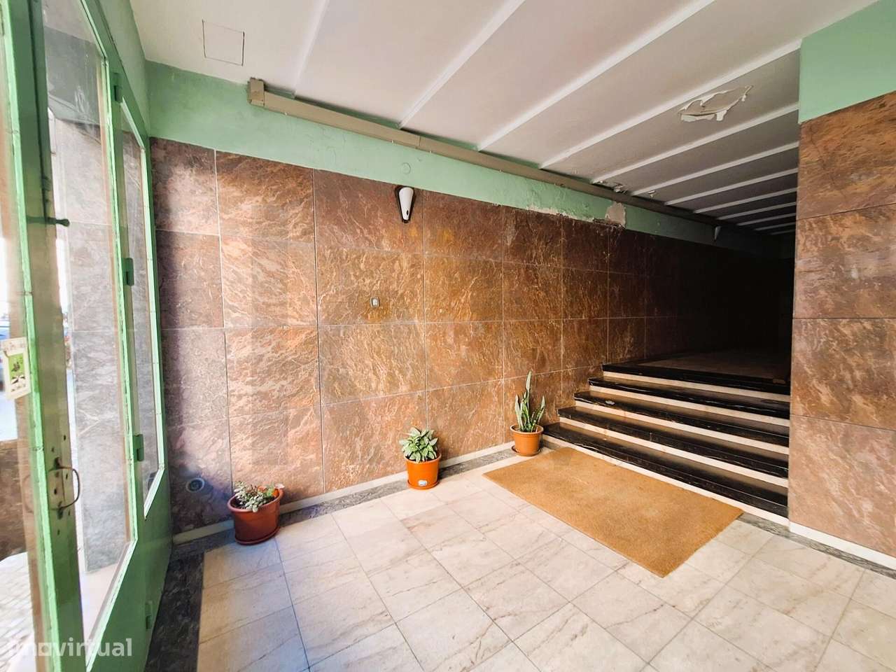 T1 | Arroios | Praça do Chile | Para renovação | Prédio com elevador-2