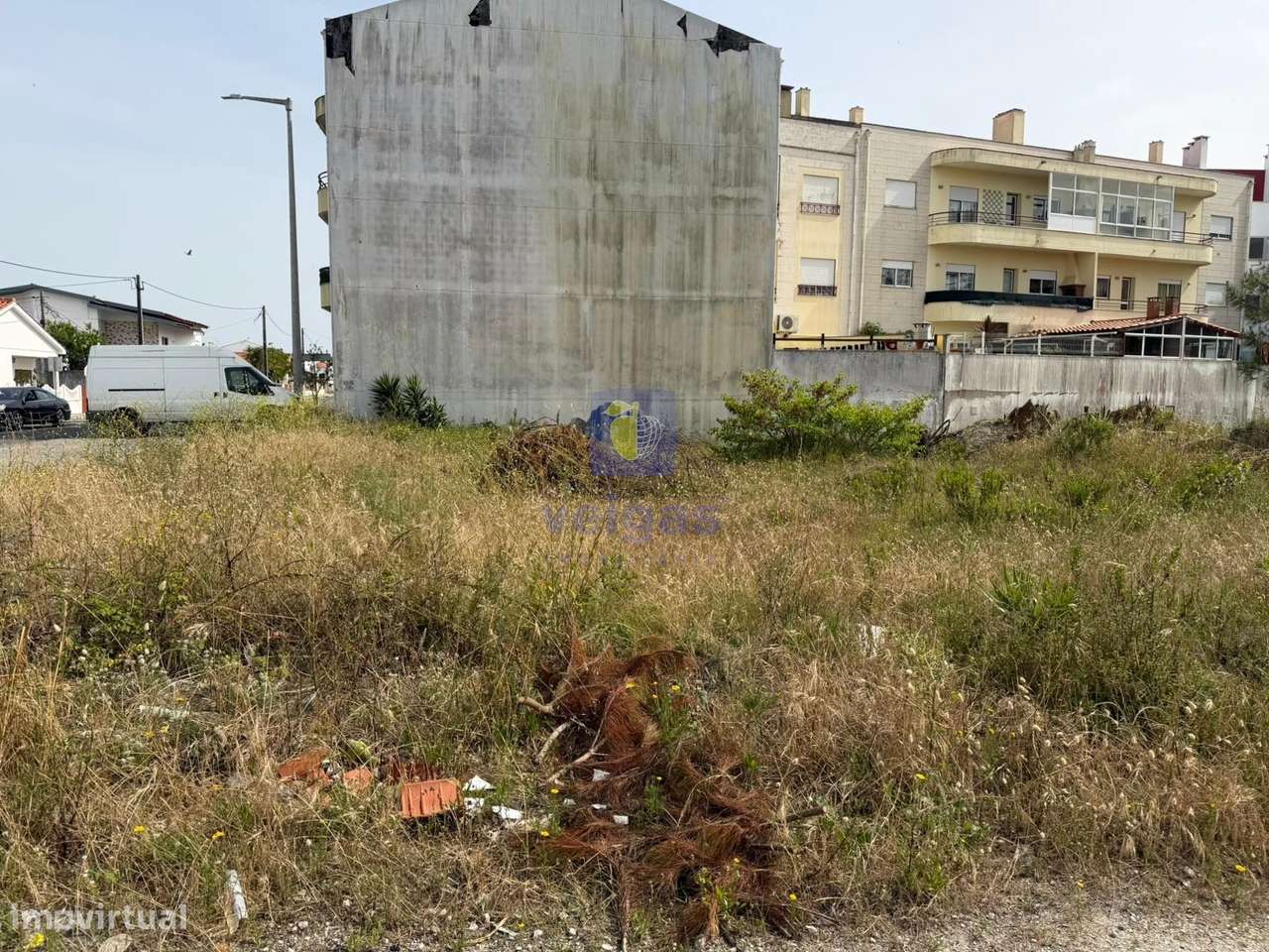 Lote terreno com 499 m2 para construção de prédio 6 frações, Marinha G-8
