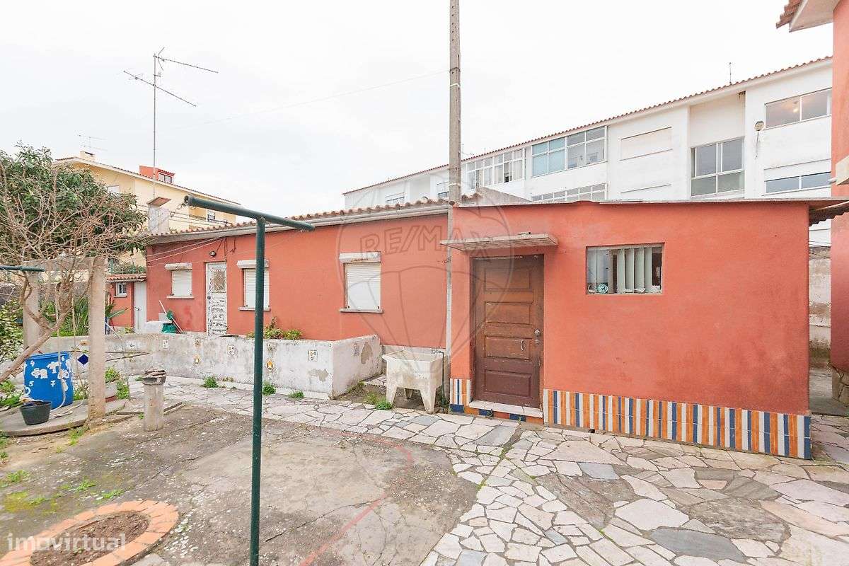 Moradia T8 para venda-36