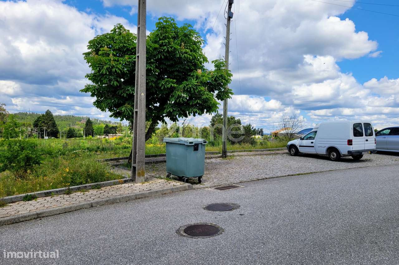 Terreno Urbano com 1220 m² em Almeidinha, Mangualde - Grande imagem: 5/16