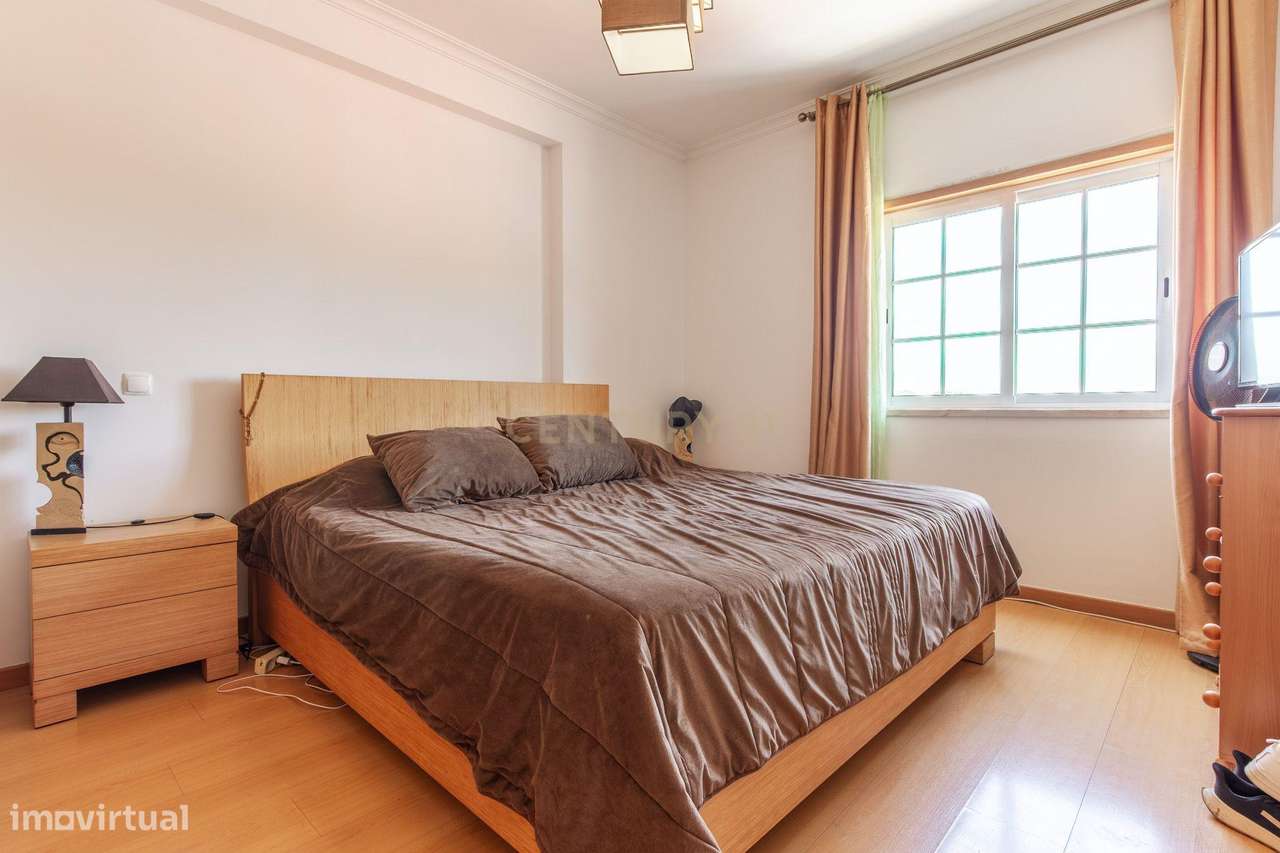 Quinta do Conde - Apartamento de 3 assoalhadas com varanda, lavandaria-10