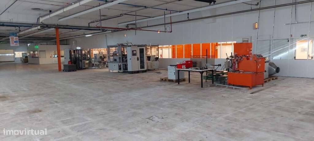 Armazém para venda em Évora-7