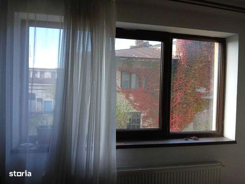 Apartament 3 camere, et 1, bloc 2009 - Imagine principală: 5/7