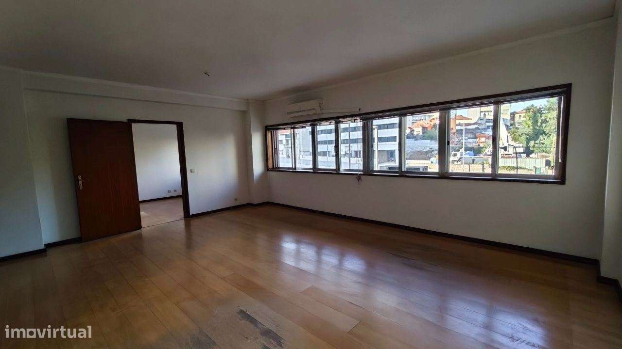 Escritório / Av. Republica / Santo Ovideo / 66m2 - Grande imagem: 4/11