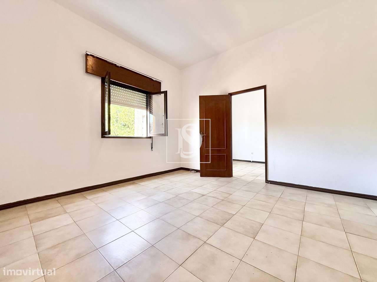 Moradia Multifamiliar - Oportunidade Única de Negócio-7