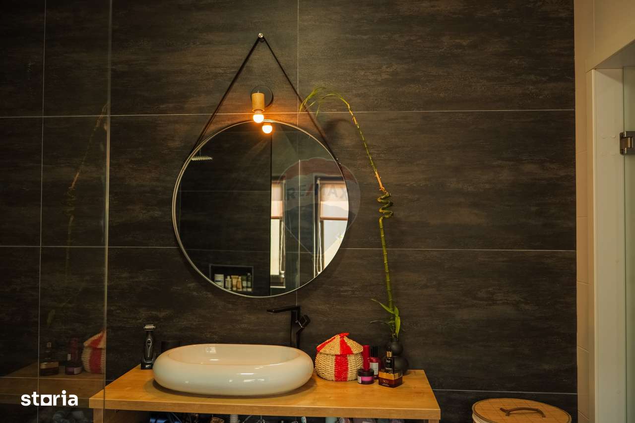 Casă modernă, ultrafinisată, cu grădină -  str. Sandulesti-17