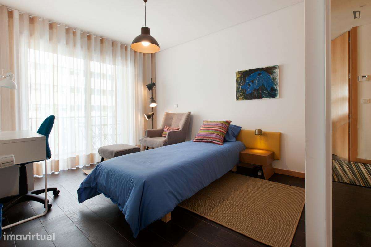 Apartamento com 2 quartos - localizado em Paranhos Porto - Grande imagem: 5/10