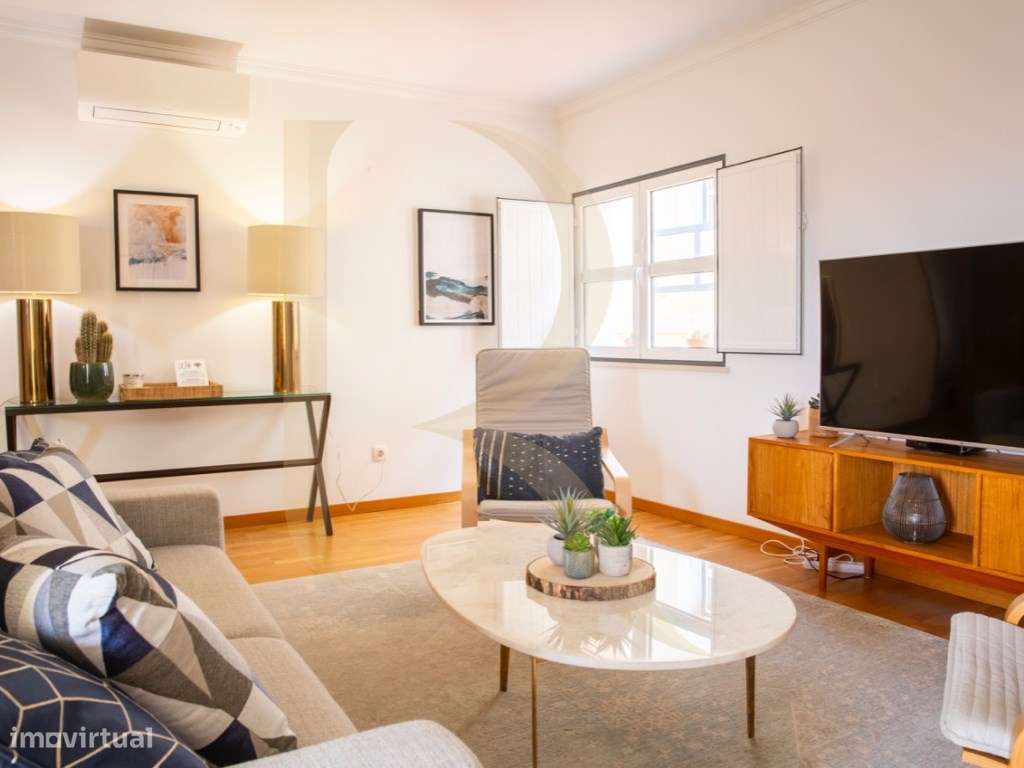 Apartamento duplex T2 com elevador, parqueamento e varanda em Vila ... - Grande imagem: 4/19