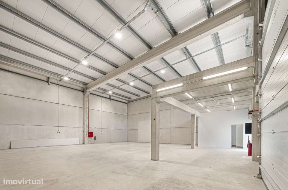 Armazém em rentabilidade à venda , Quinta de Matos-12