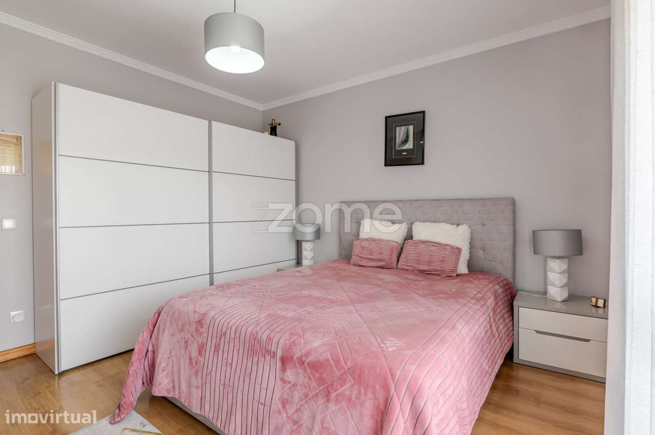 Duplex T3 com Terraço e Vista Mar em Gaia-10