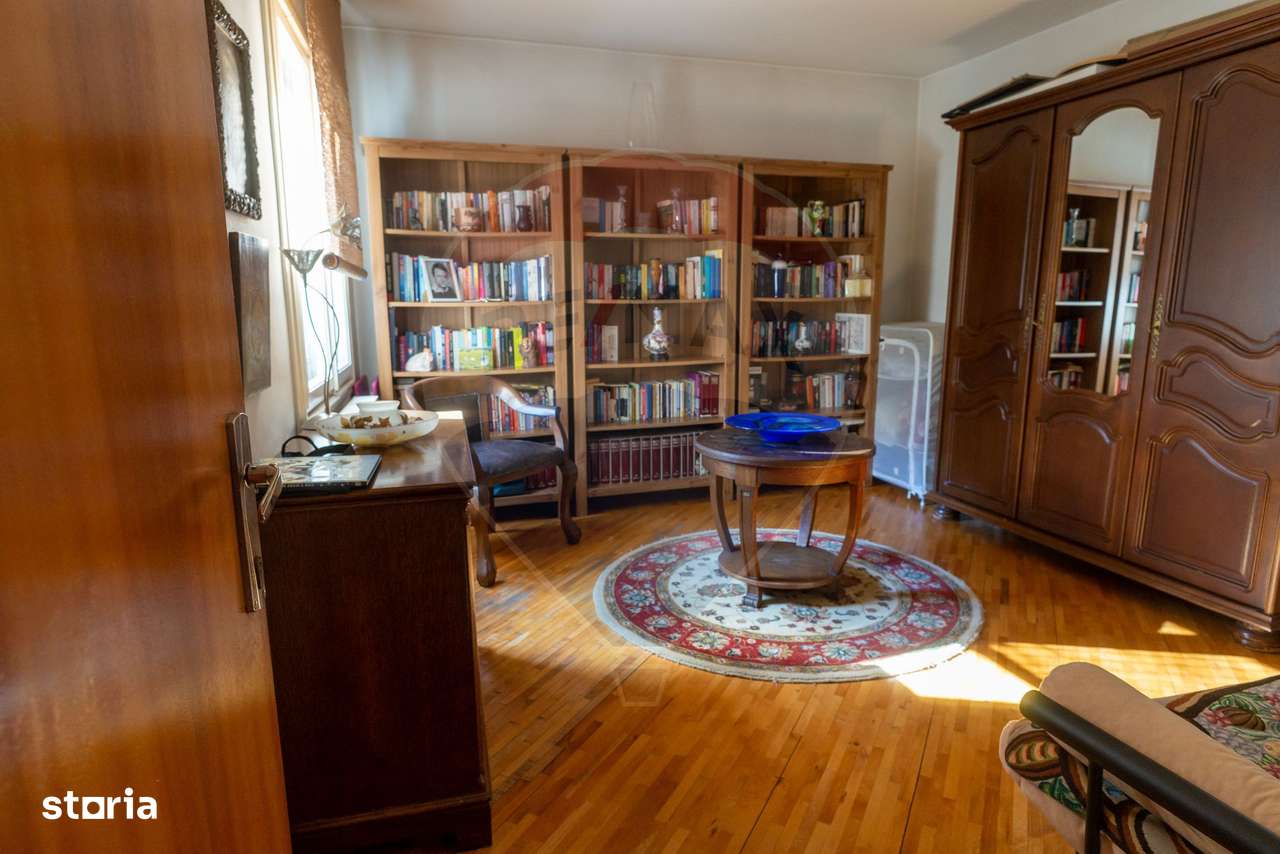 Vila multifunctionala de vanzare, Soseaua Slaj-8