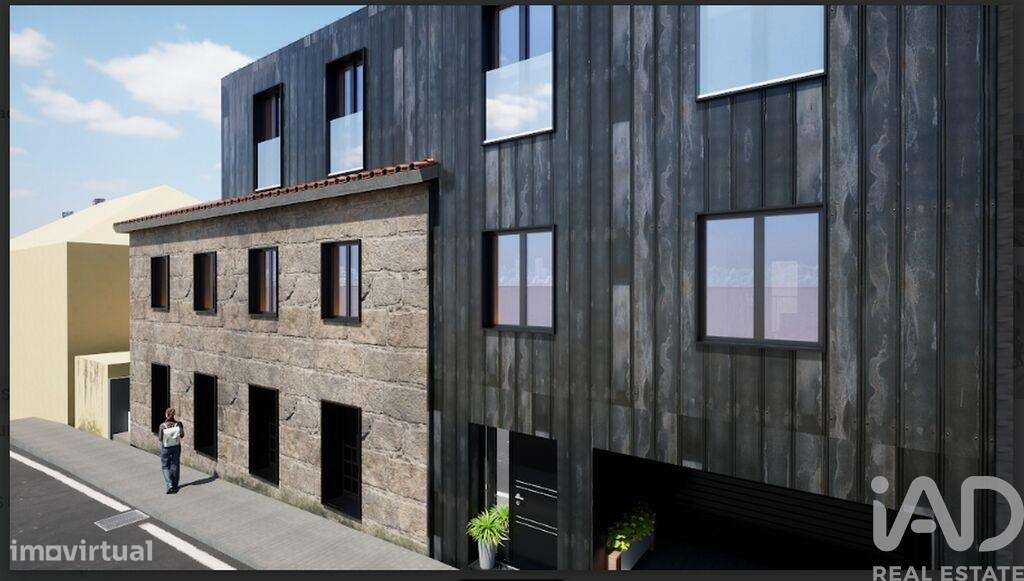 Prédio T9 em Penafiel de 491,00 m2 - Grande imagem: 4/30