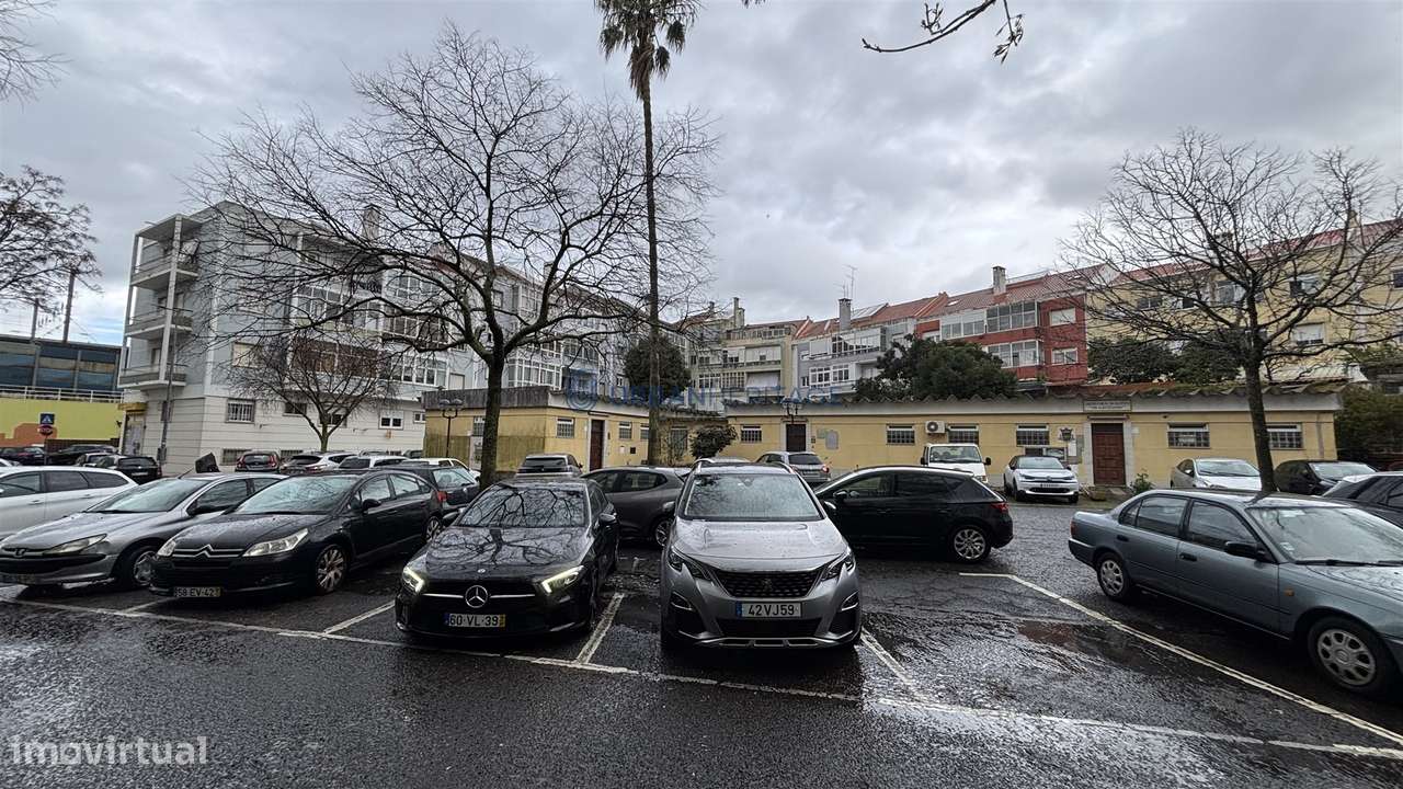 Apartamento T1 Venda em Águas Livres,Amadora-24