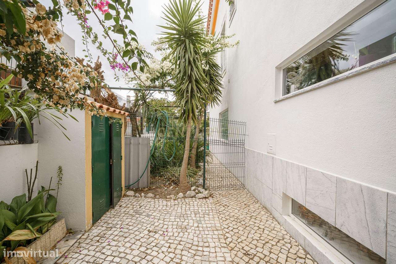 Moradia T5 de Charme com piscina, em Palmela. Conforto, Elegância e Fu-41