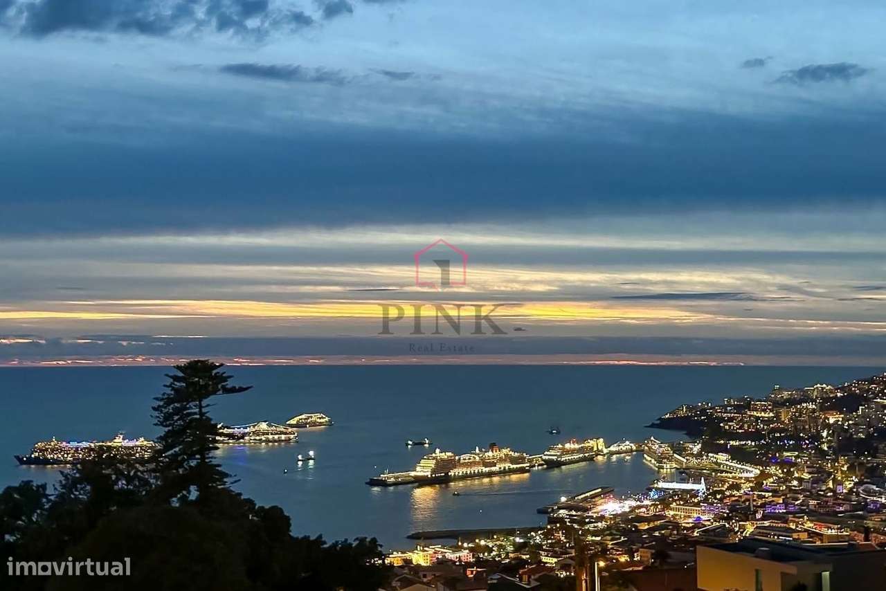 Moradia de Luxo com Piscina - T4 no Funchal-56