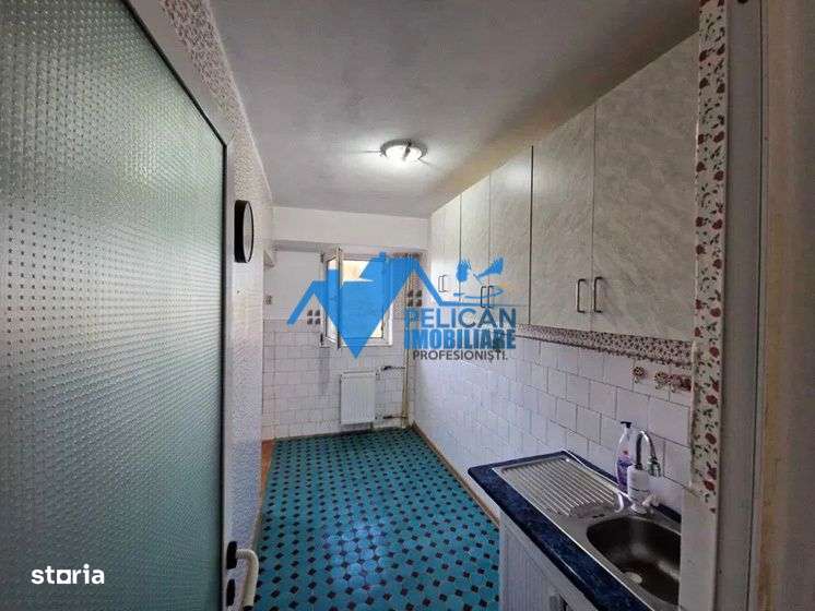 Pelican, 2 camere, decomandat, ETAJ 2-5