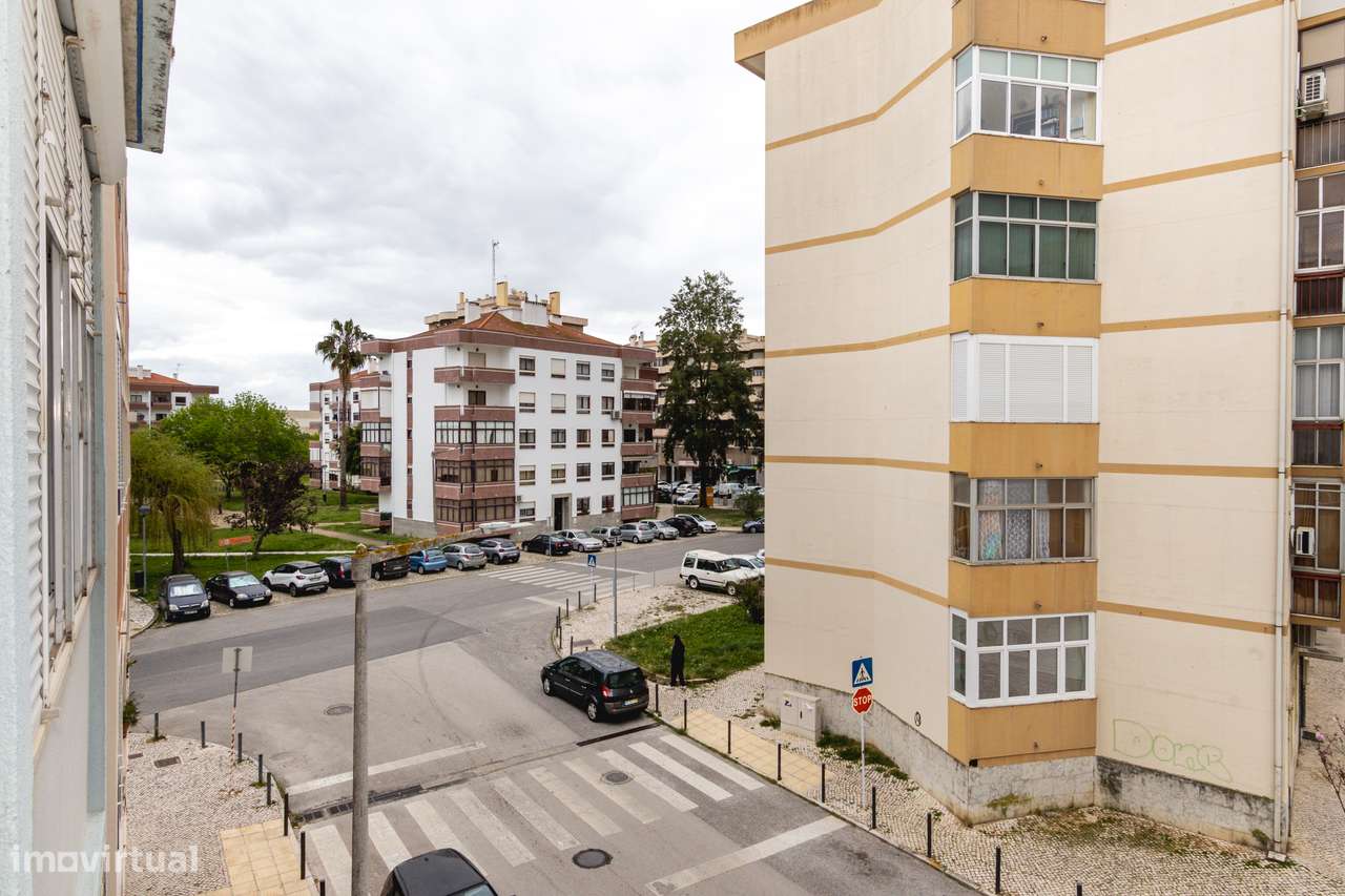 APARTAMENTO T2 | C/ ARRECADAÇÃO | CENTRO DE ALVERCA-18