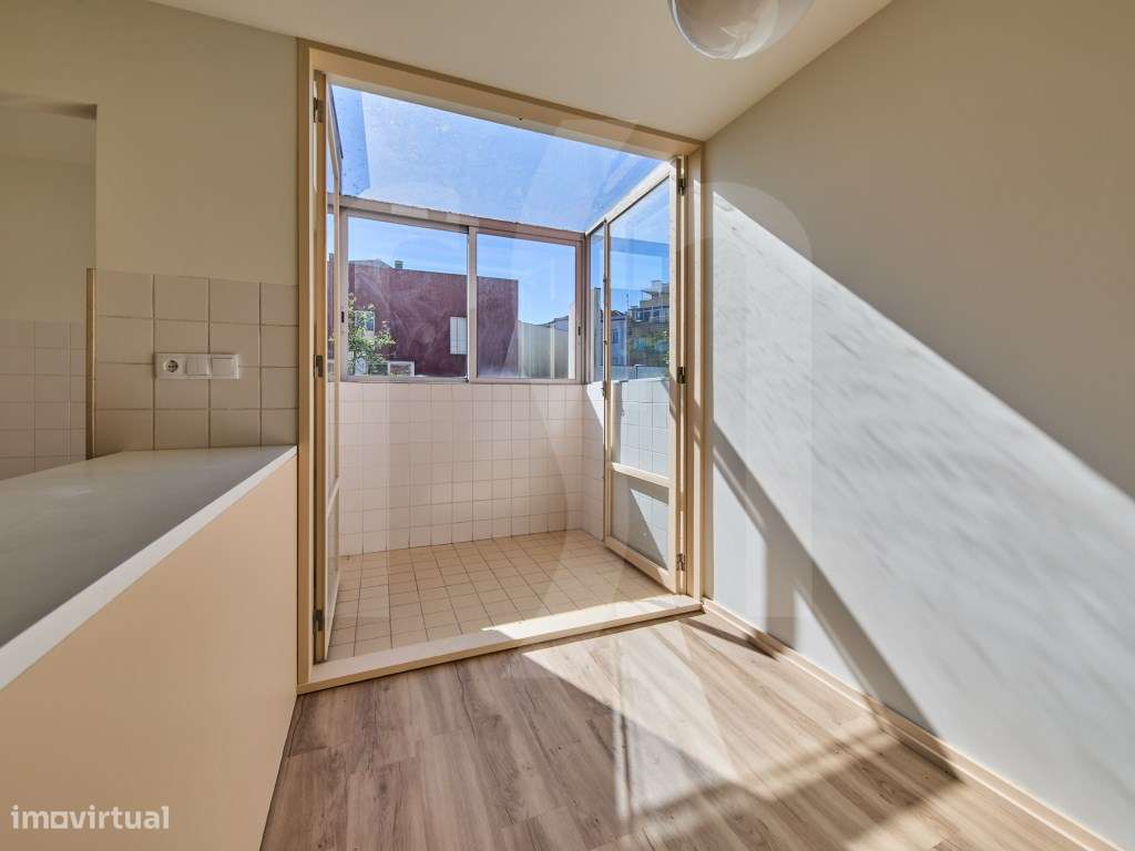 Arrendamento apartamento T5 Duplex | Porto-8