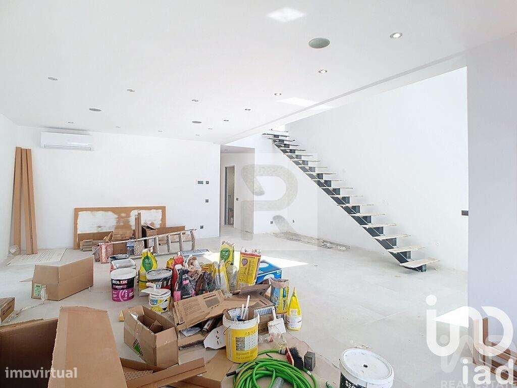 Moradia isolada T4 em Portimão de 238 m2 - Grande imagem: 5/30