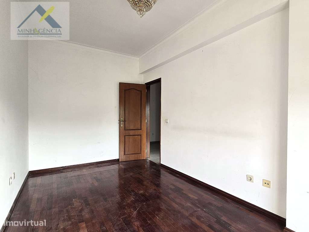 Apartamento T2 na Av. Bento Gonçalves em Setúbal-20