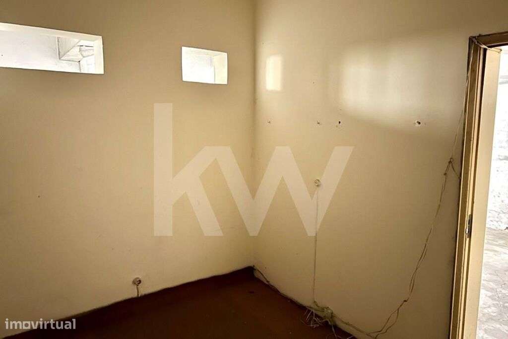 Loja para arrendar na Estrela! - Grande imagem: 3/18