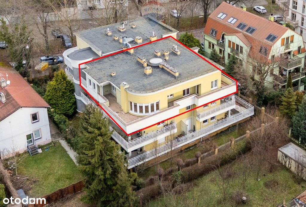 Duże mieszkanie w willi miejskiej Sołacz