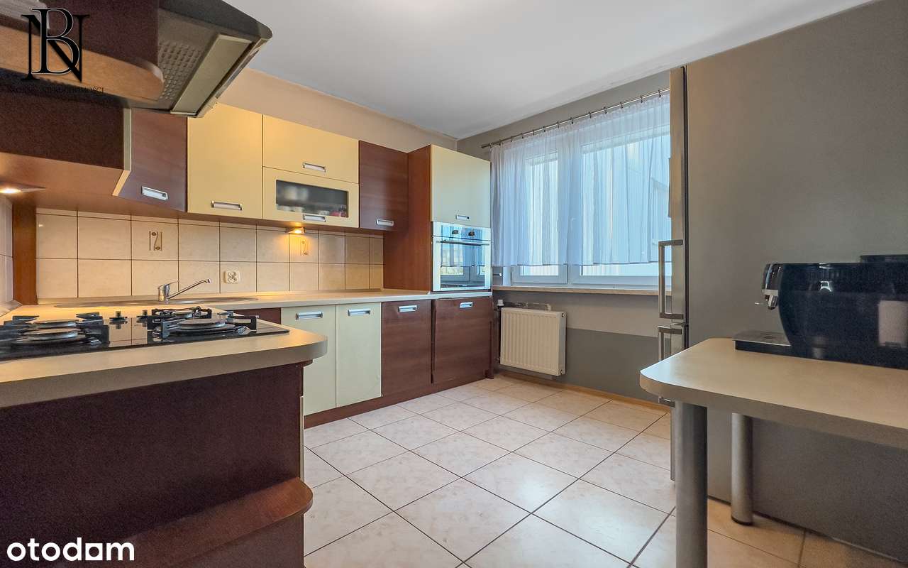 Na sprzedaż przestronne 4 pokoje z balkonem| Radzionków Centrum.-3