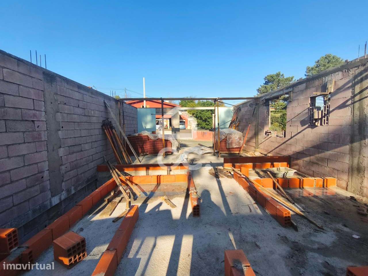 Moradia T2 + 1 em Construção em Delães-6