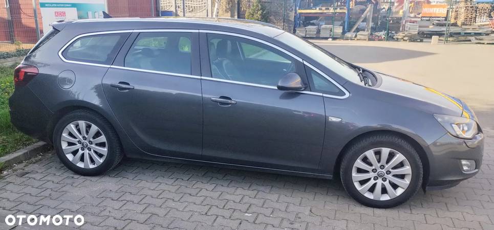 Opel Astra 2.0 CDTI DPF Sports Tourer - 1