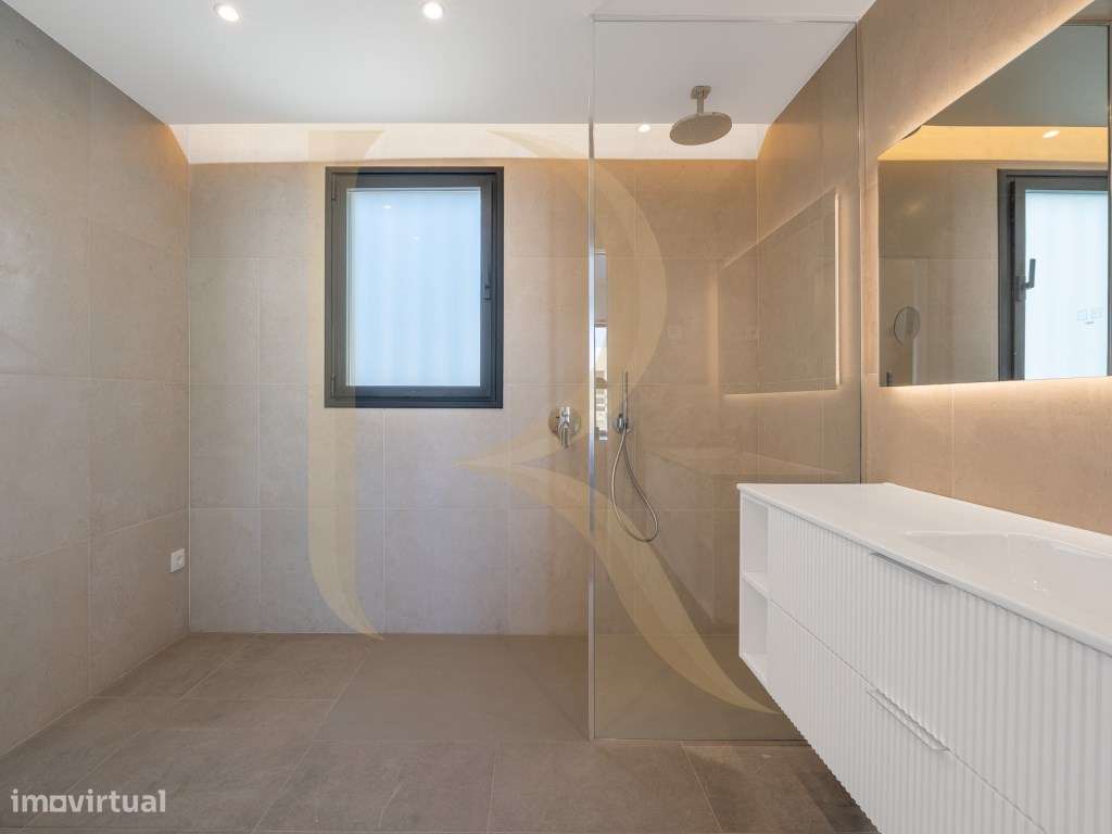 Moradia geminada T3 nova com garagem e piscina nos Foros de Amora -...-16