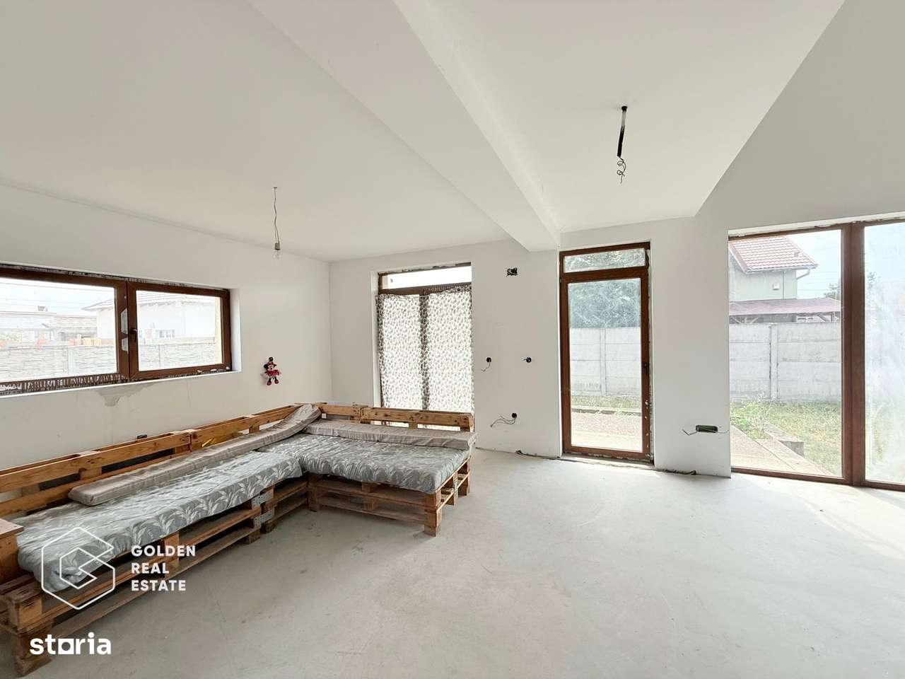 Casa cu 4 camere in Pecica, comision 0%-6