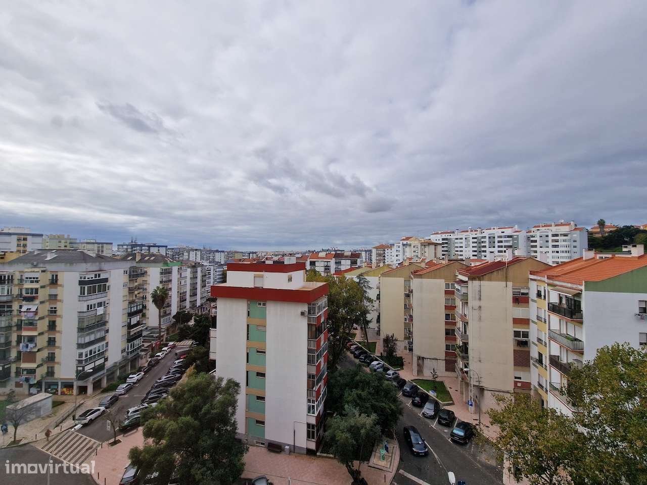 Apartamento T2 em Carnaxide - Centro de Carnaxide-23