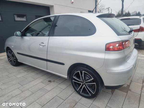 Seat Ibiza 1.4 16V Stylance - 19