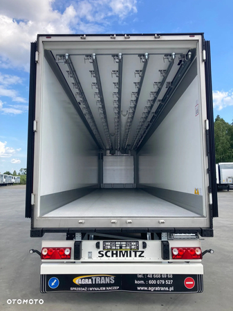 Schmitz Cargobull Chłodnia Hakowa z Carrier Vector 1550, klapy wentylacyjne - 2