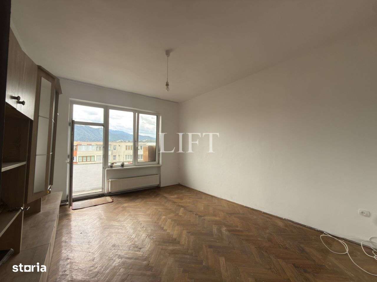 Apartament de 2 camere, decomandat, 50mp, Tractorul-2