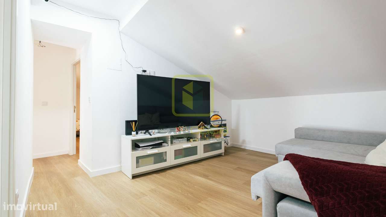 Moradia T4 remodelada-12