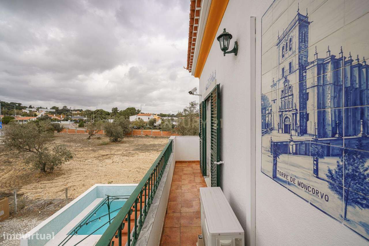 Moradia T5 de Charme com piscina, em Palmela. Conforto, Elegância e Fu-16