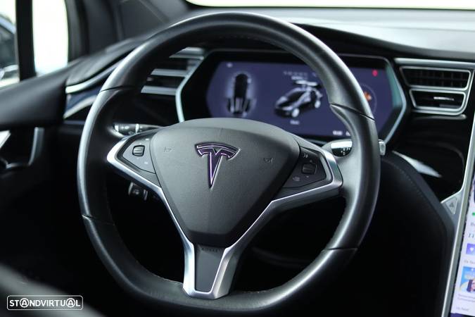 Tesla Model X 100D - 16